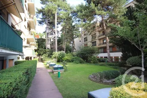 Appartement F1 à vendre PARIS