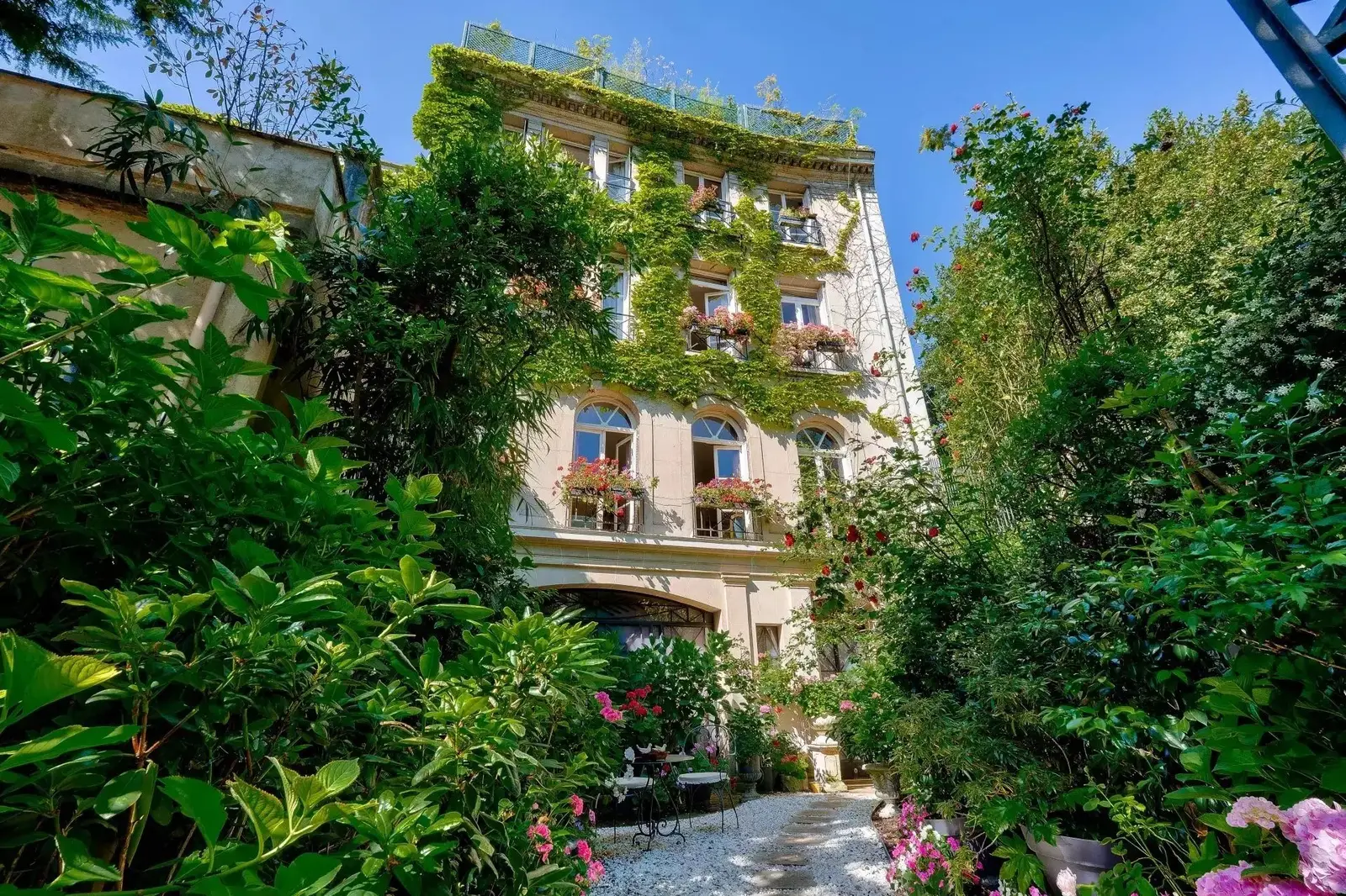 France | Paris 16e | 7 Chambres | 4 Salles de bains | 484 m² | 7 990 000 € | Réf : Jtv3917pa