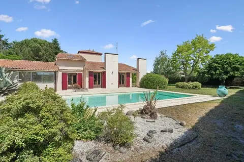 House — 5 ch. — Pessac