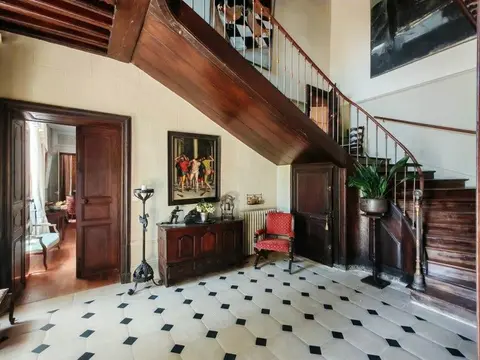 House — 9 ch. — Theneuille