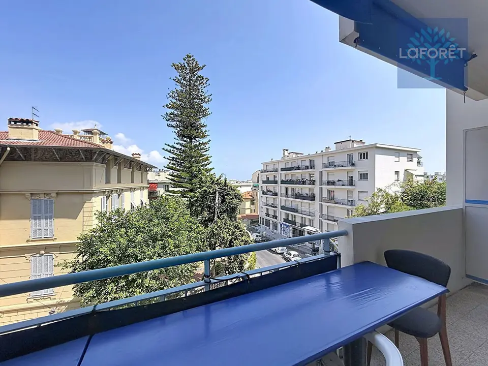 Appartement Nice 2 pièces 47m2 avec balcon 12m2
