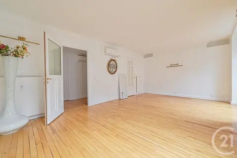 Appartement F2 Bis à vendre PARIS