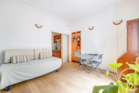 Appartement F1 à vendre PARIS