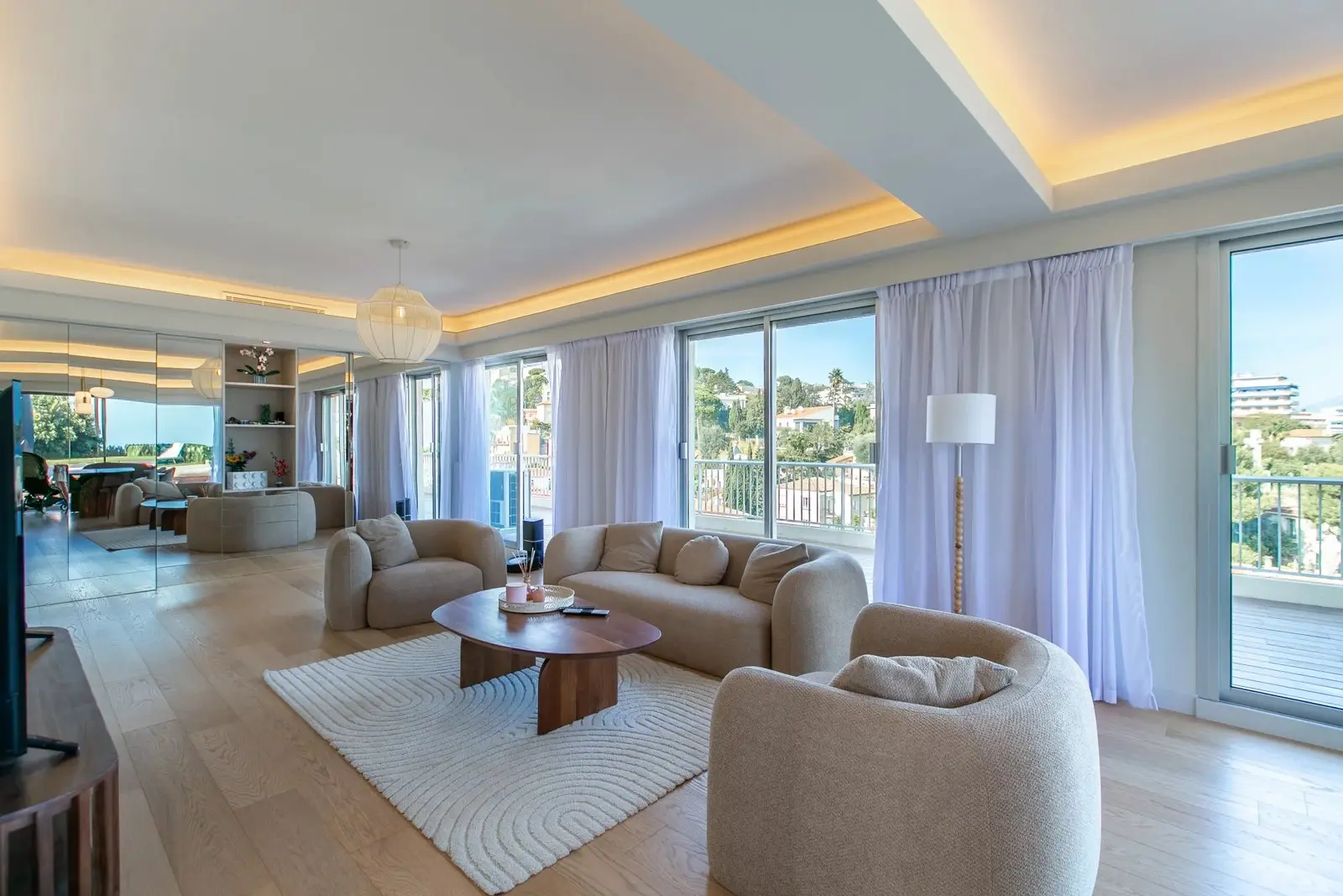 Nice sur le quartier de Fabron, joli Penthouse avec une très jolie vue mer et studio indépendant