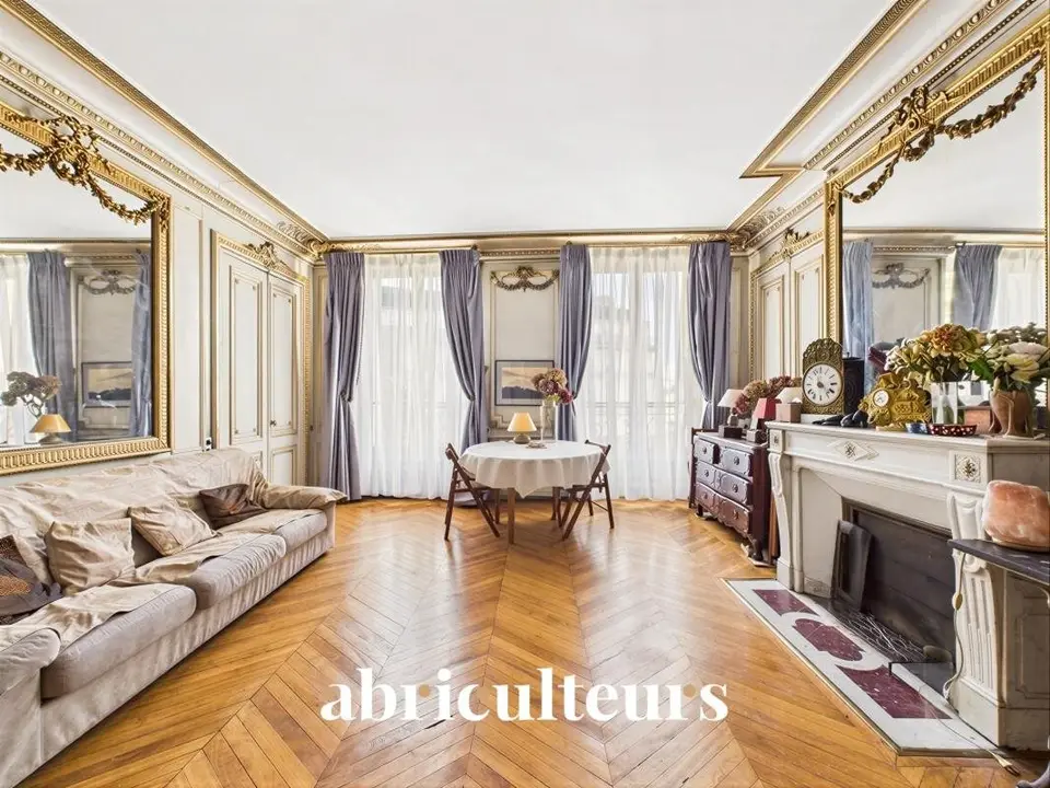 Vaste appartement de charme, Élégance parisienne – 130 m², 5 pièces - Paris 10 (Porte Saint-Denis)